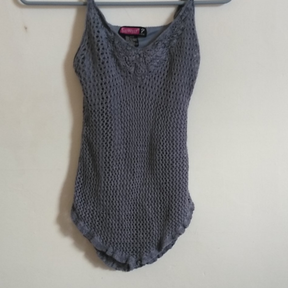 SAY WHAT? Small top